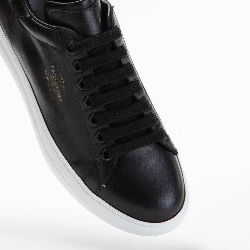 Court Classic Leather Sneakers